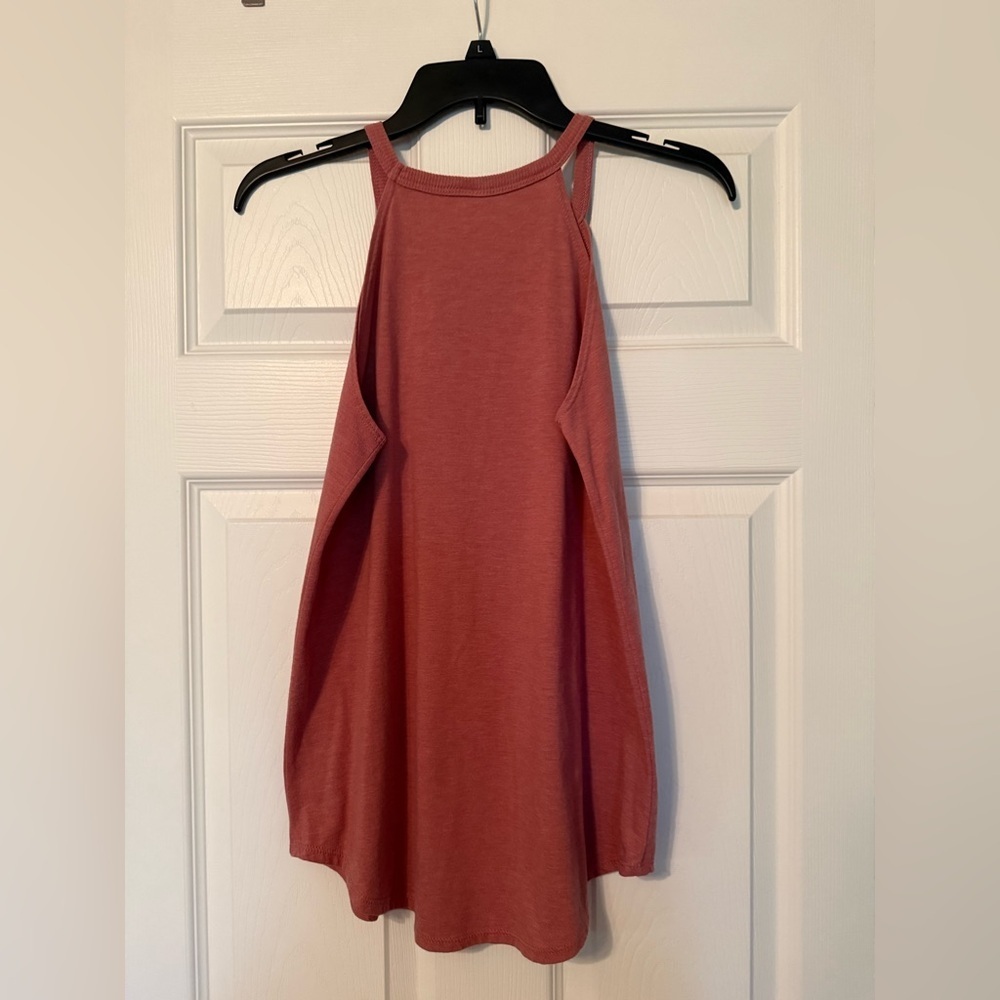 Pink Sleeveless, high neck casual tank - Picture 2 of 2